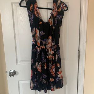 Floral tie back dress